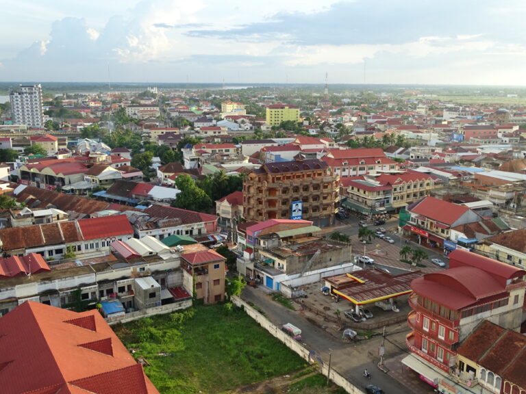 View_over_Town_at_Sunset_-_From_LBN_Asian_Hotel_-_Kampong_Cham_-_Cambodia_-_01_(48337435567)