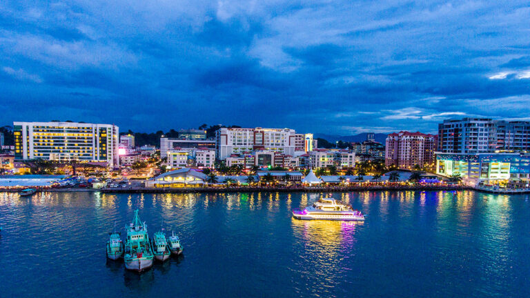 sabah-kota-kinabalu-city-north-borneo-cruises-night