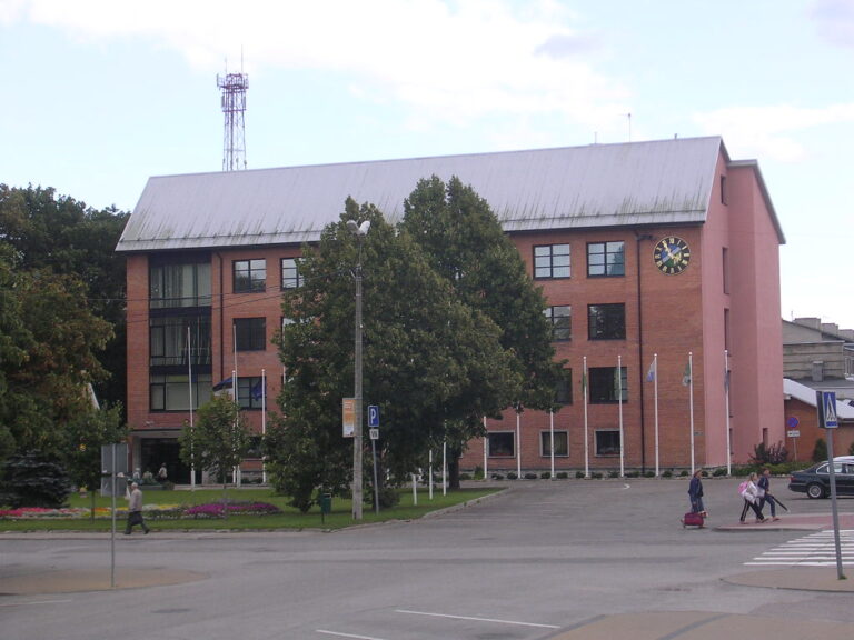 County_Government_building,_Jõgeva