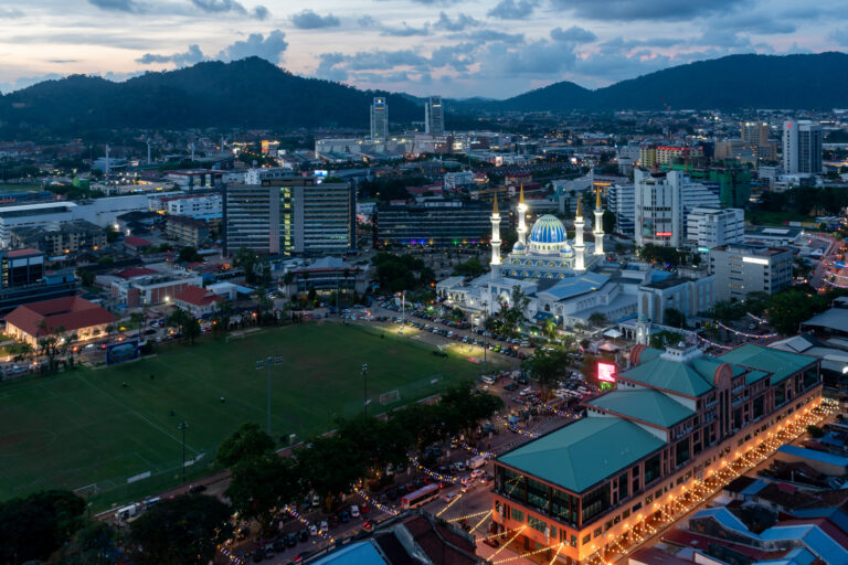 Kuantan_-_view_from_Menara_188_at_blue_hour_-_May_2024